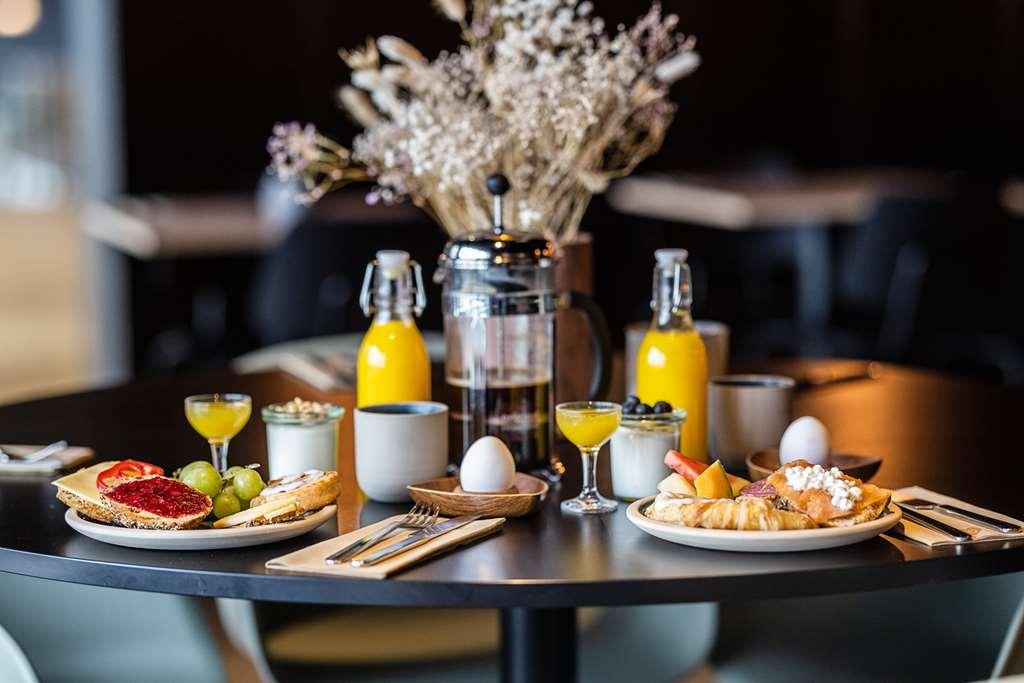 Peak 12 Hotel ヴィボー レストラン 写真